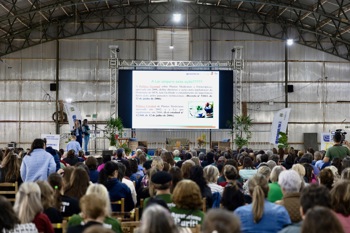 <p>F&oacute;rum pela Vida re&uacute;ne 1.400 pessoas em 21&ordf; edi&ccedil;&atilde;o</p>