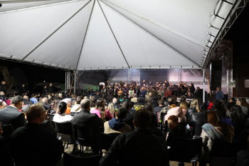 <p>Primeira edi&ccedil;&atilde;o multicultural da Feira do Livro reuniu atividades para toda a comunidade</p>