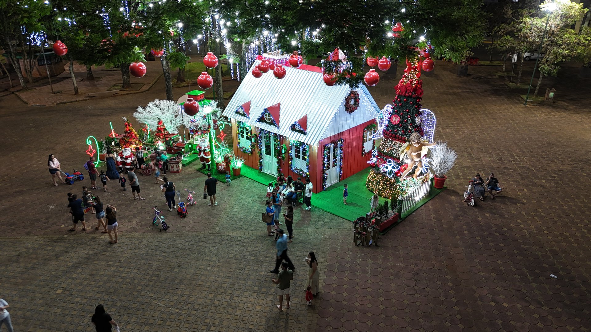 <p>Natal Cidade dos Anjos inicia nesta sexta com abertura oficial e programa&ccedil;&atilde;o especial no fim de semana</p>