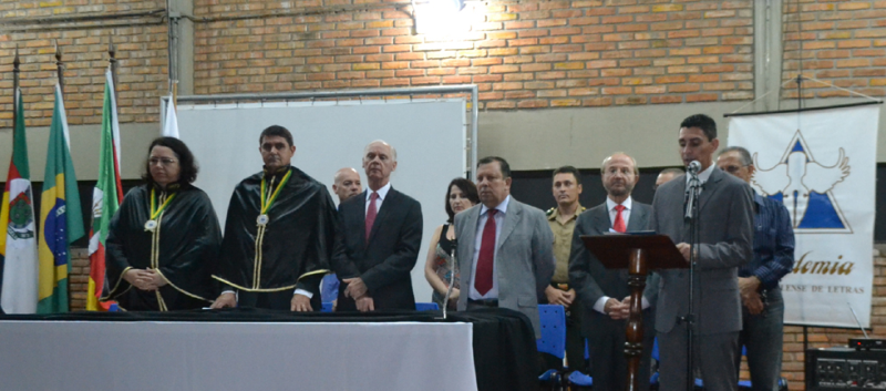 Prefeito Andres participa da posse da nova diretoria da ASLE