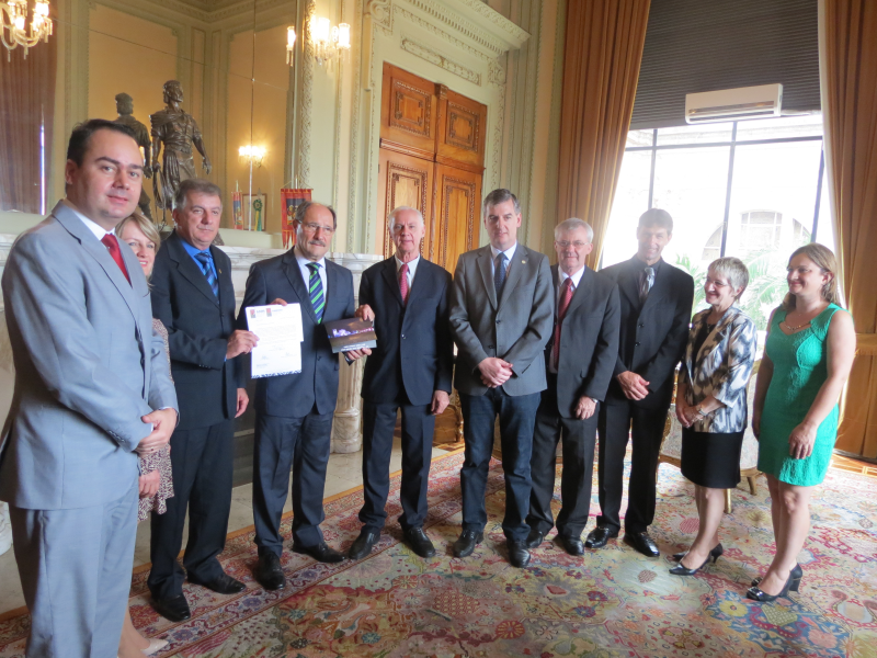 Sartori recebe convite para inauguração do Som e Luz