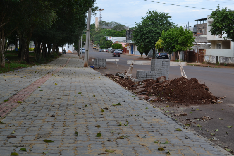 Iniciam as obras de revitalização da Praça Castelo Branco 