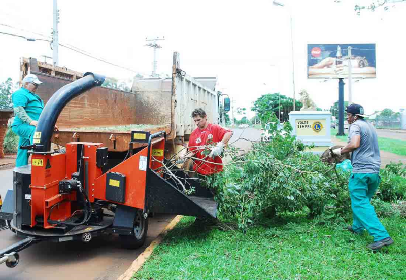 Acessos à cidade recebem limpeza e manutenção