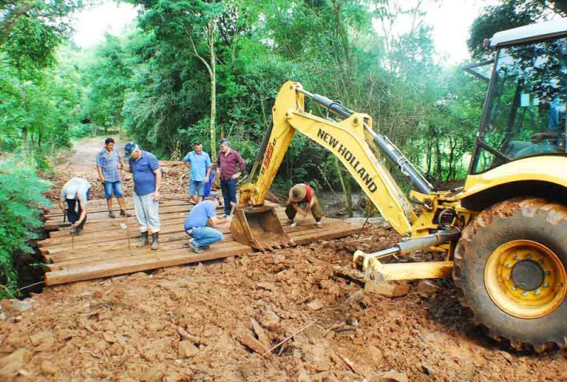 Secretaria dos Transportes conclui obra na ponte sobre o Rio Pessegueiro