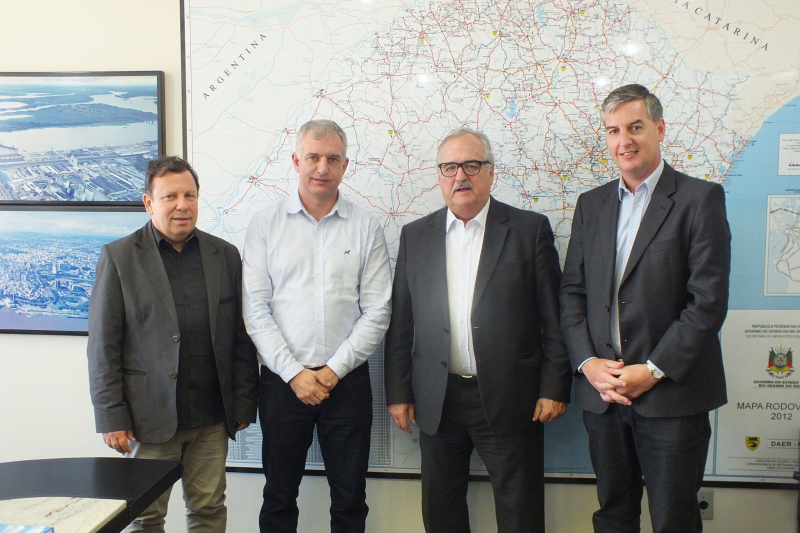 Lideranças buscam investimentos para o município