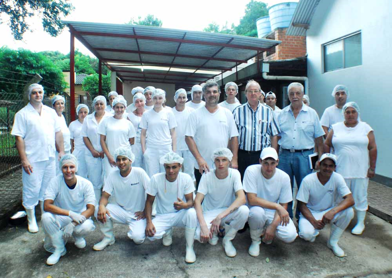 Indústria santo-angelense busca adesão ao SIF para ganhar mercado