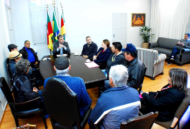 Moradores reivindicam infraestutura em área do Bairro Tesche