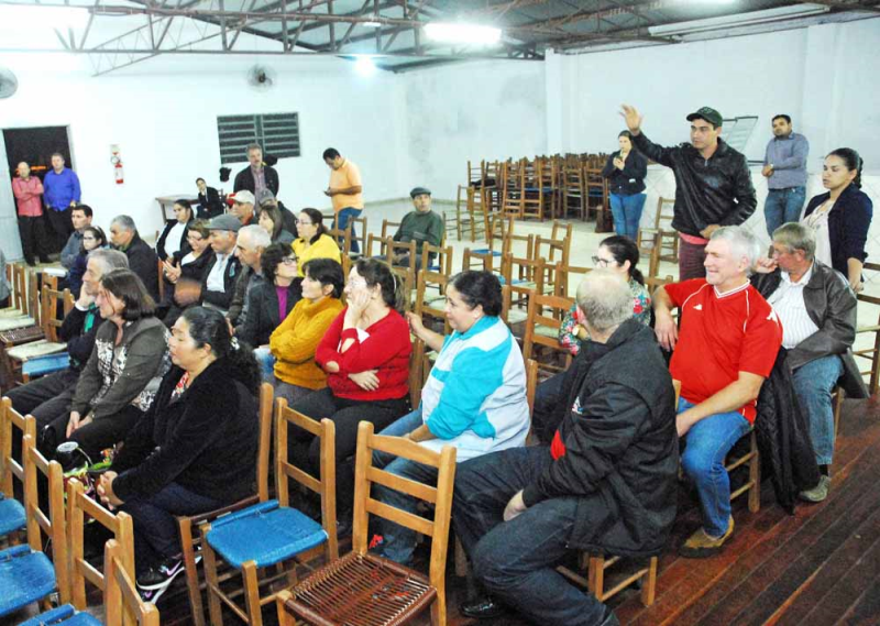 Melhorias na pavimentação defendidas por moradores de bairros