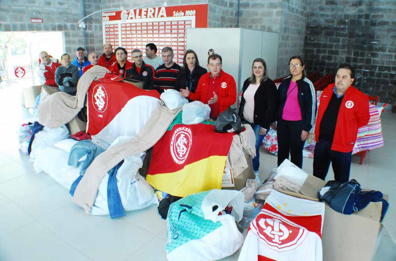 ASCOSA repassa donativos para o município