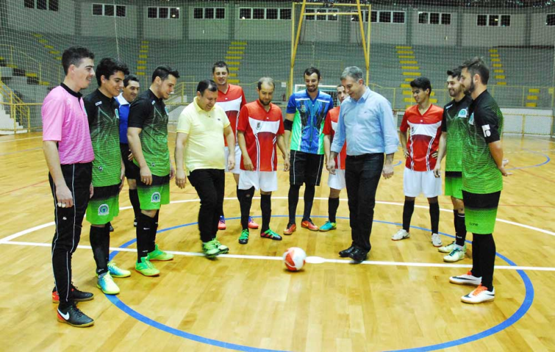 Municipal de Futsal abre com média de seis gols por partida