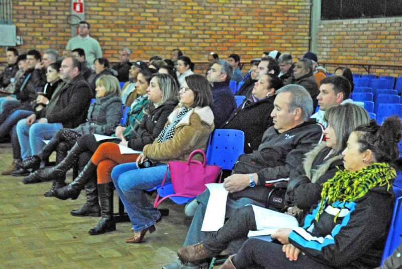 Lideranças comunitárias aderem às inscrições para o PELC