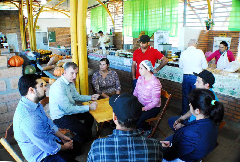 PRODUTORES RURAIS PEDEM APOIO AO MUNICÍPIO