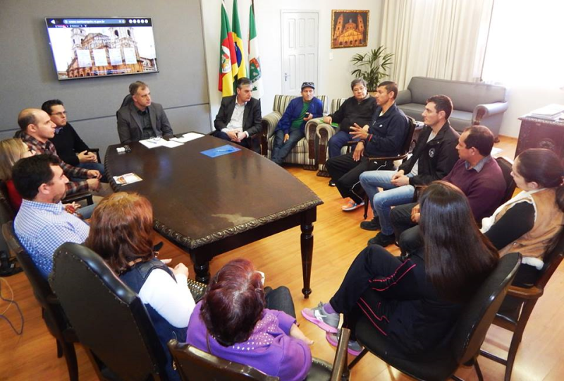 Moradores do Residencial Cruz de Lorena pedem iluminação e asfalto
