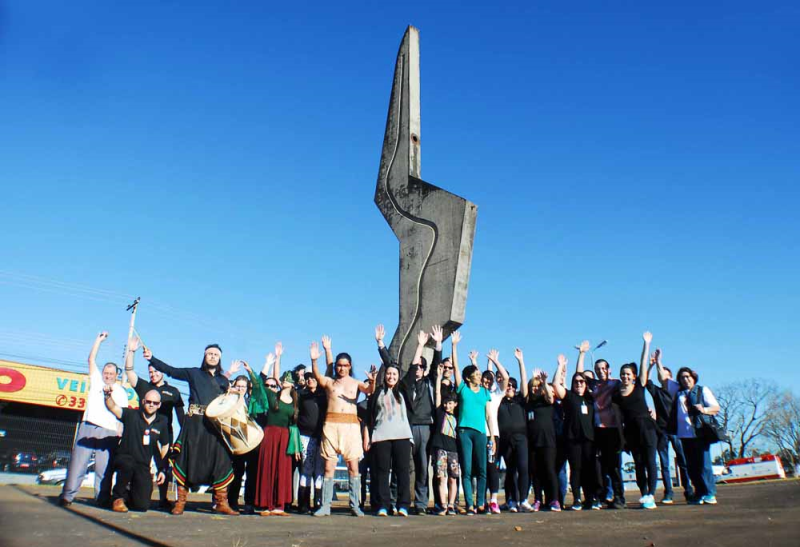 Semana Cultural inicia com show de rock e caminhada