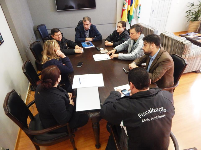 Coohamis solicita auxílio do Executivo para regularização de área