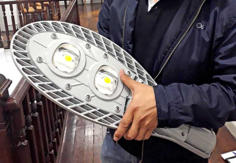 Município mantém testes com lâmpadas LED na iluminação pública