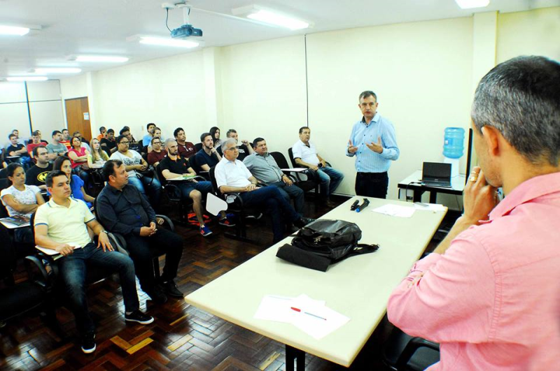 PELC capacita agentes para atuação comunitária