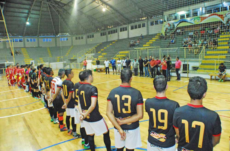 Copa Missões de Futsal abre com 20 gols