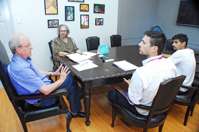 Governo Municipal incentiva adesão de empresas ao Programa Internet para Todos