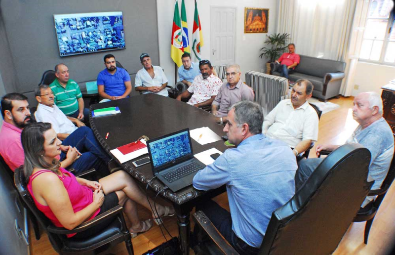 Prefeito garante melhorias para o Bairro Centro Sul