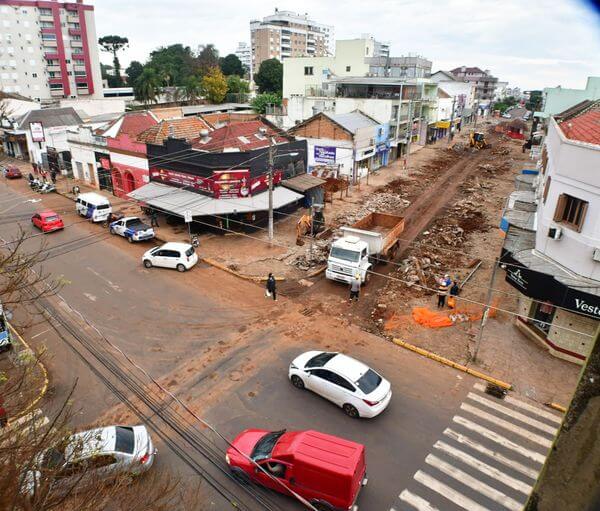 Obras do calçadão provocarão alteração no trânsito do centro da cidade