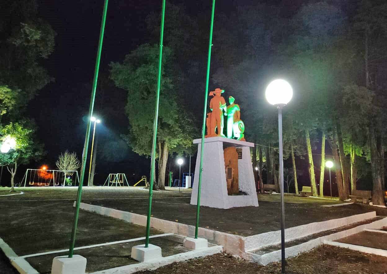 Praça da Buriti ganha iluminação de led