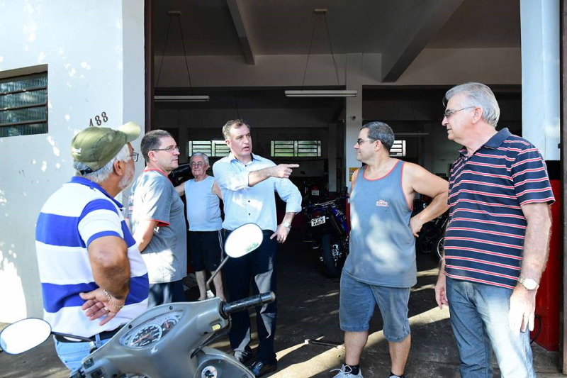 Prefeito anuncia asfaltamento de trecho da Rua São Nicolau, Bairro Hortência