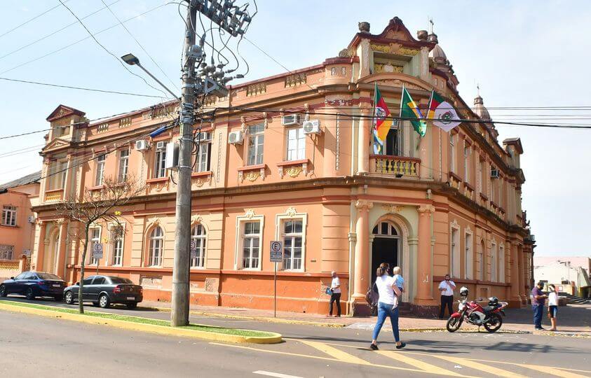 Prefeitura não terá expediente nesta segunda-feira