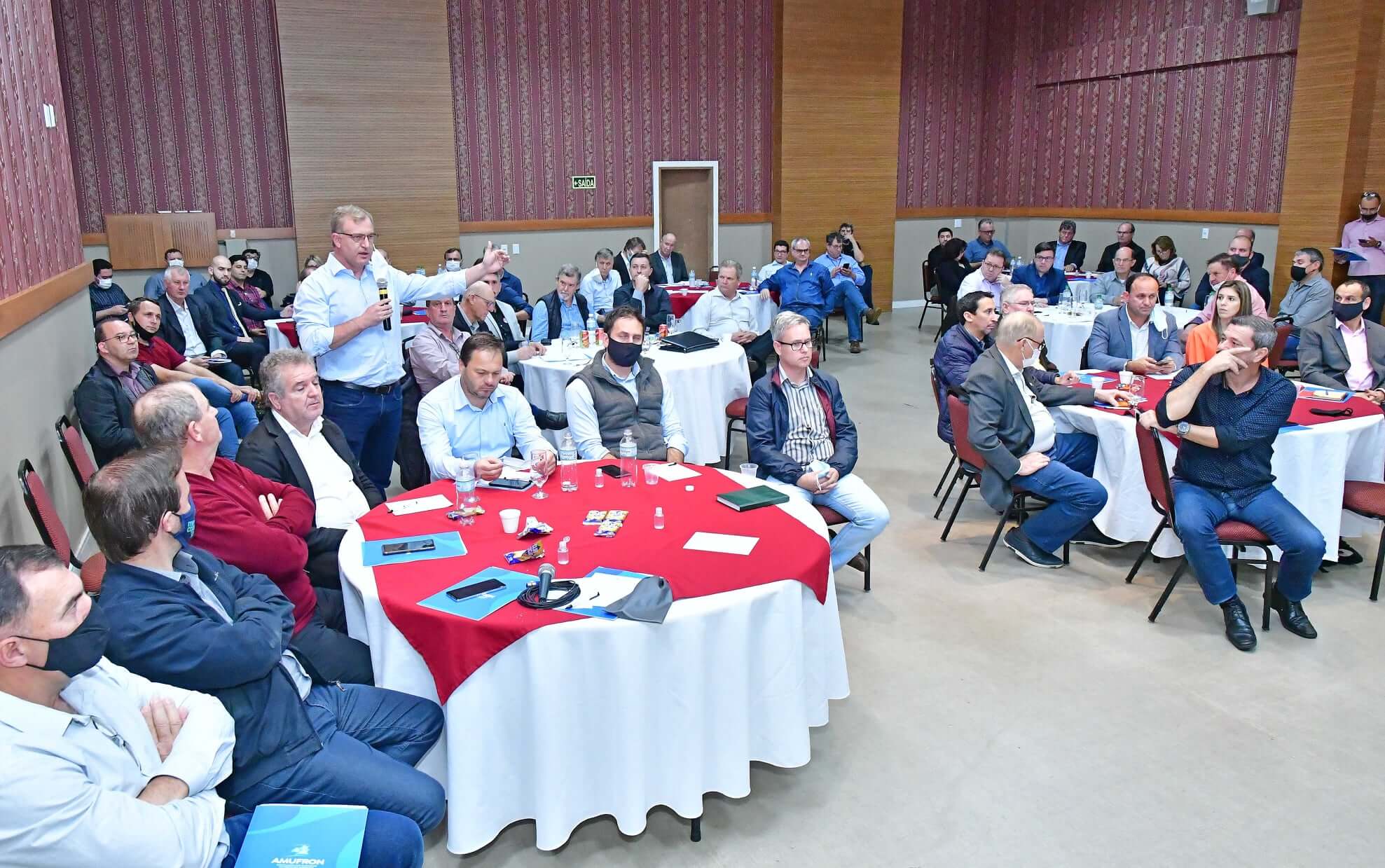 Prefeito Jacques defende prazo para debater privatização da CORSAN