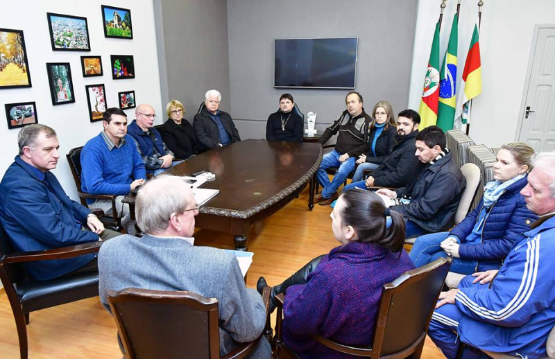 Lançado Concurso Poema nos Ônibus