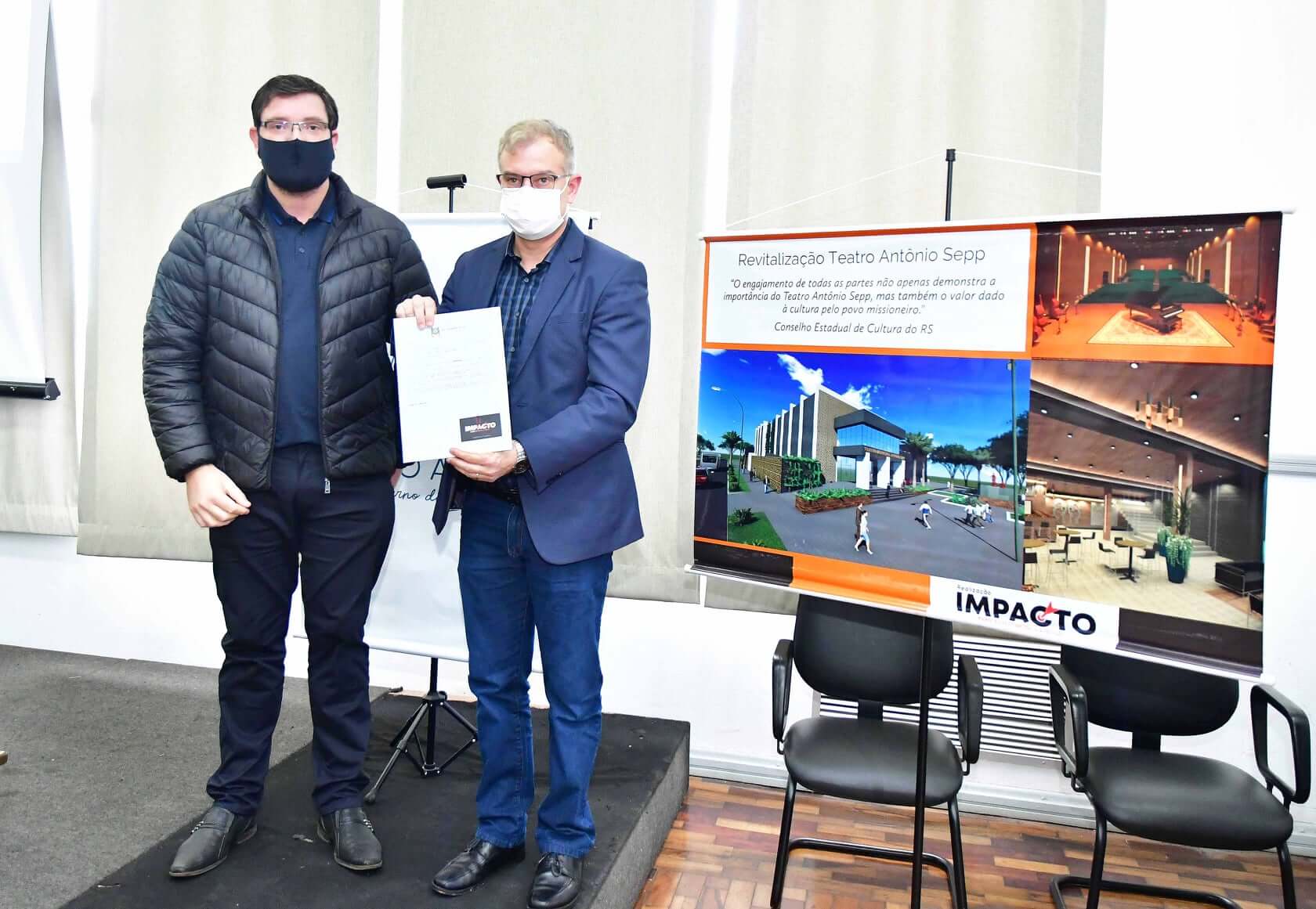 Empresários podem apoiar projeto de revitalização do Teatro Municipal