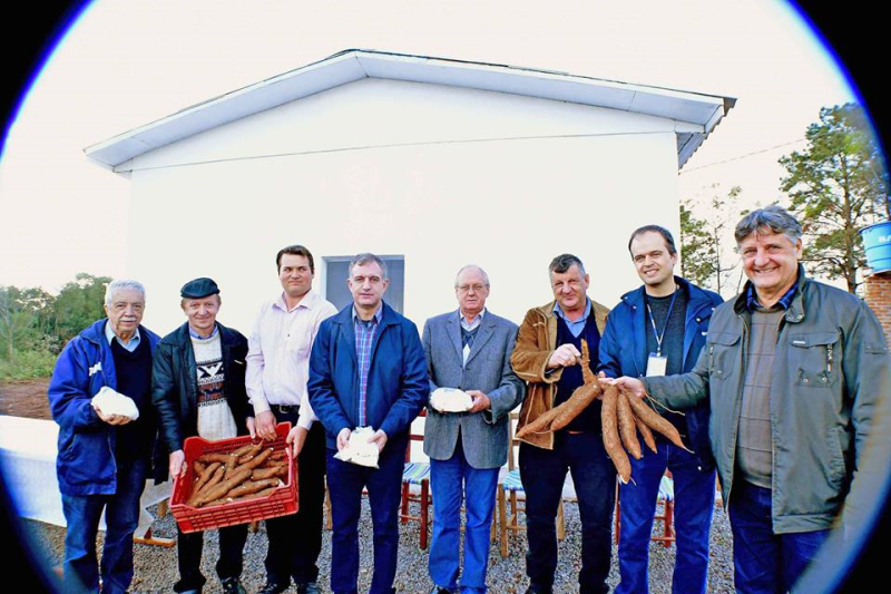 Linha Independência inaugura Agroindústria de Beneficiamento de Mandioca