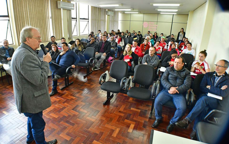 Agentes do PELC participam de curso de capacitação