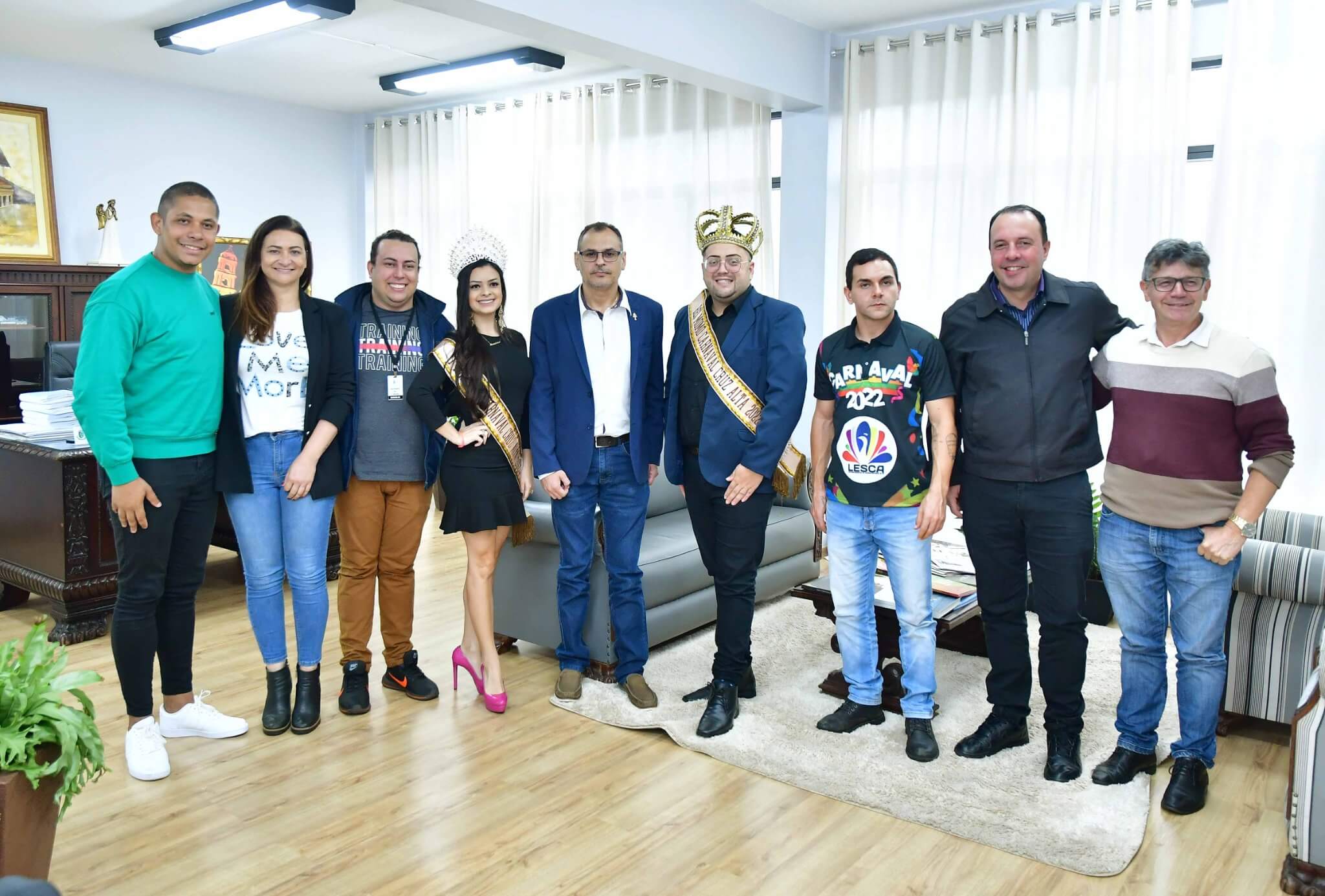 Corte convida prefeito em exercício para o carnaval de Cruz Alta