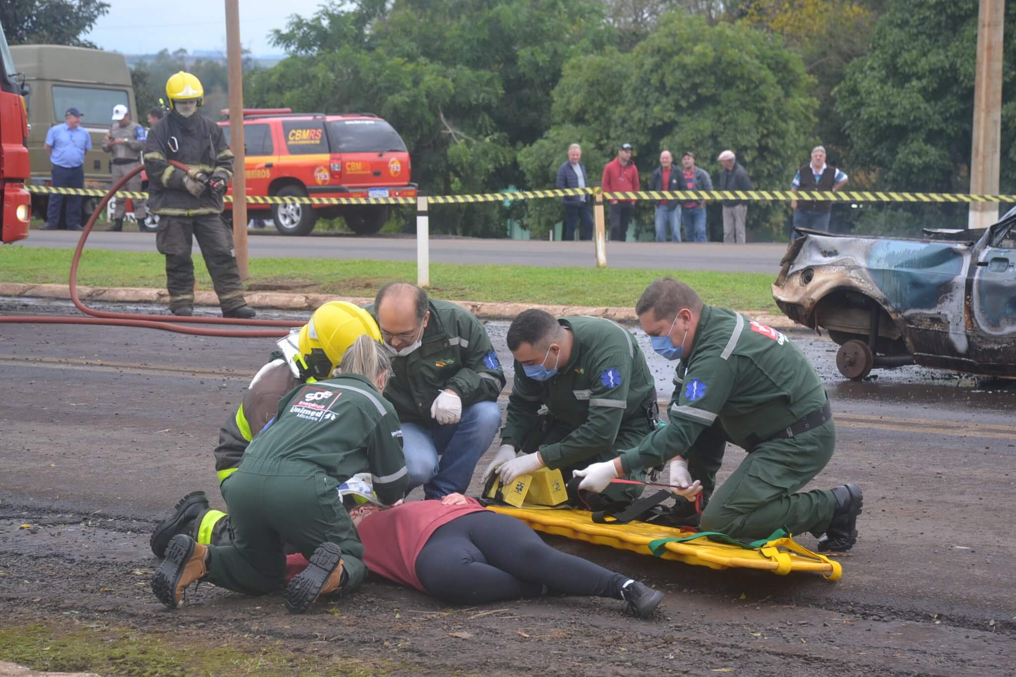 Secretaria de Saúde participa de simulado de acidente de trânsito realizado pelo Corpo de Bombeiros
