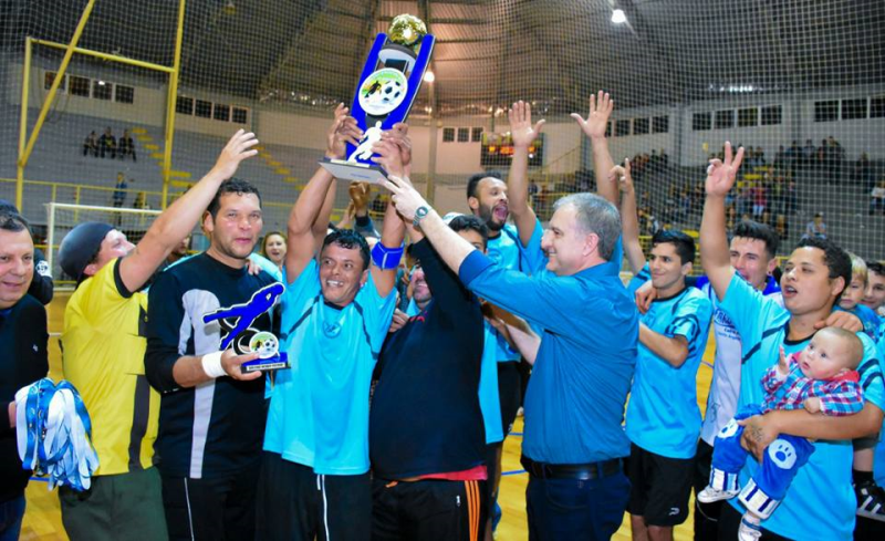 Atletas de Champagnat é campeão Municipal de Futsal 2018