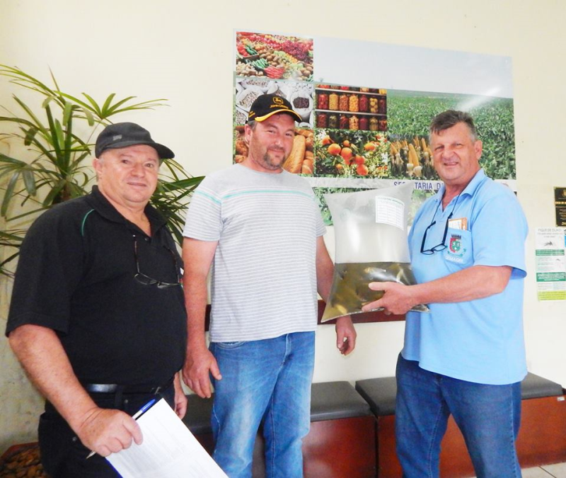 Agricultura repassa 3,9 mil alevinos a piscicultores