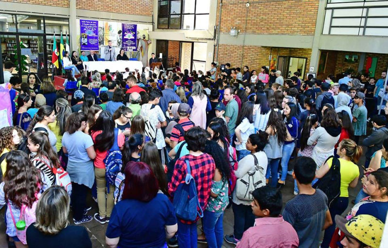 SMEd repassa mais de R$ 30 mil em vales-livro