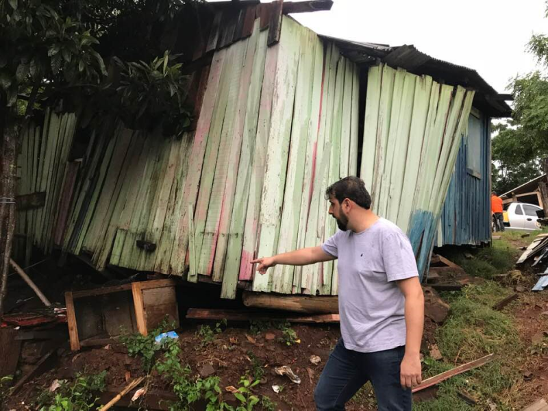 Risco de desabamento mobiliza Defesa Civil e Habitação