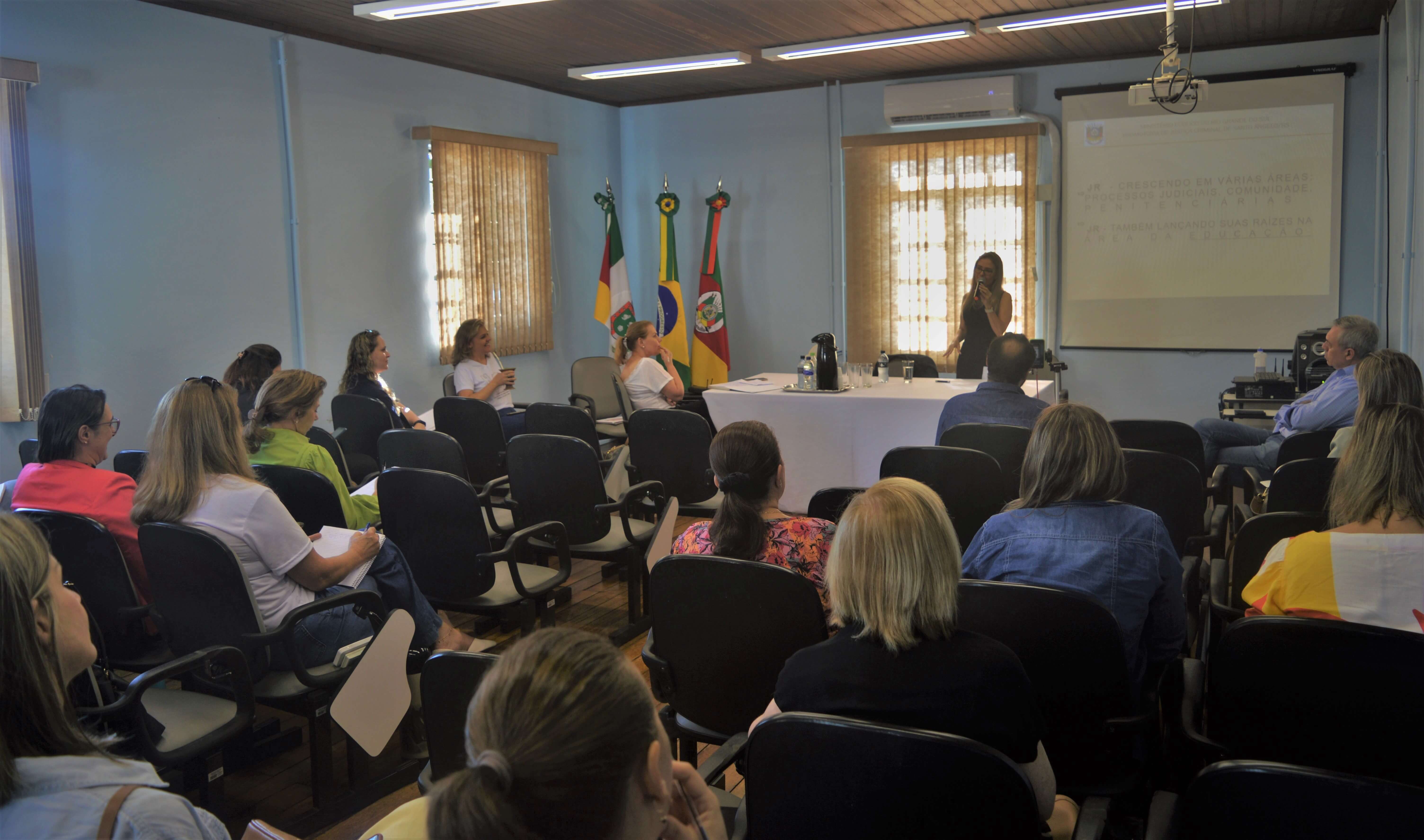 Palestra "Justiça Restaurativa na Educação: Para quê?" 