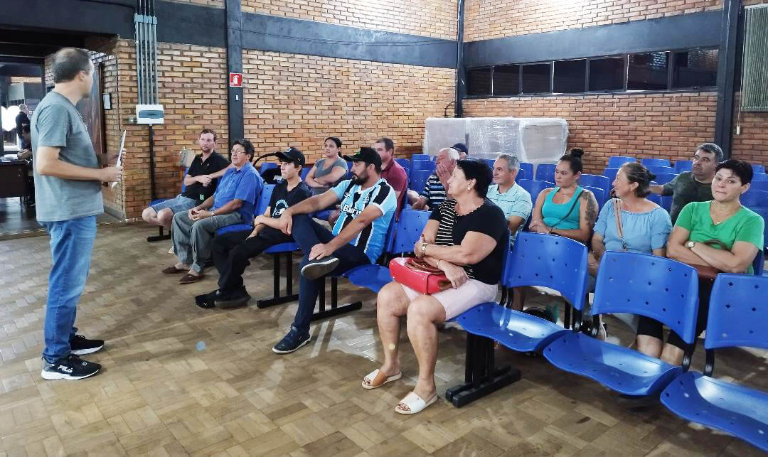 Produtores são capacitados em fruticultura