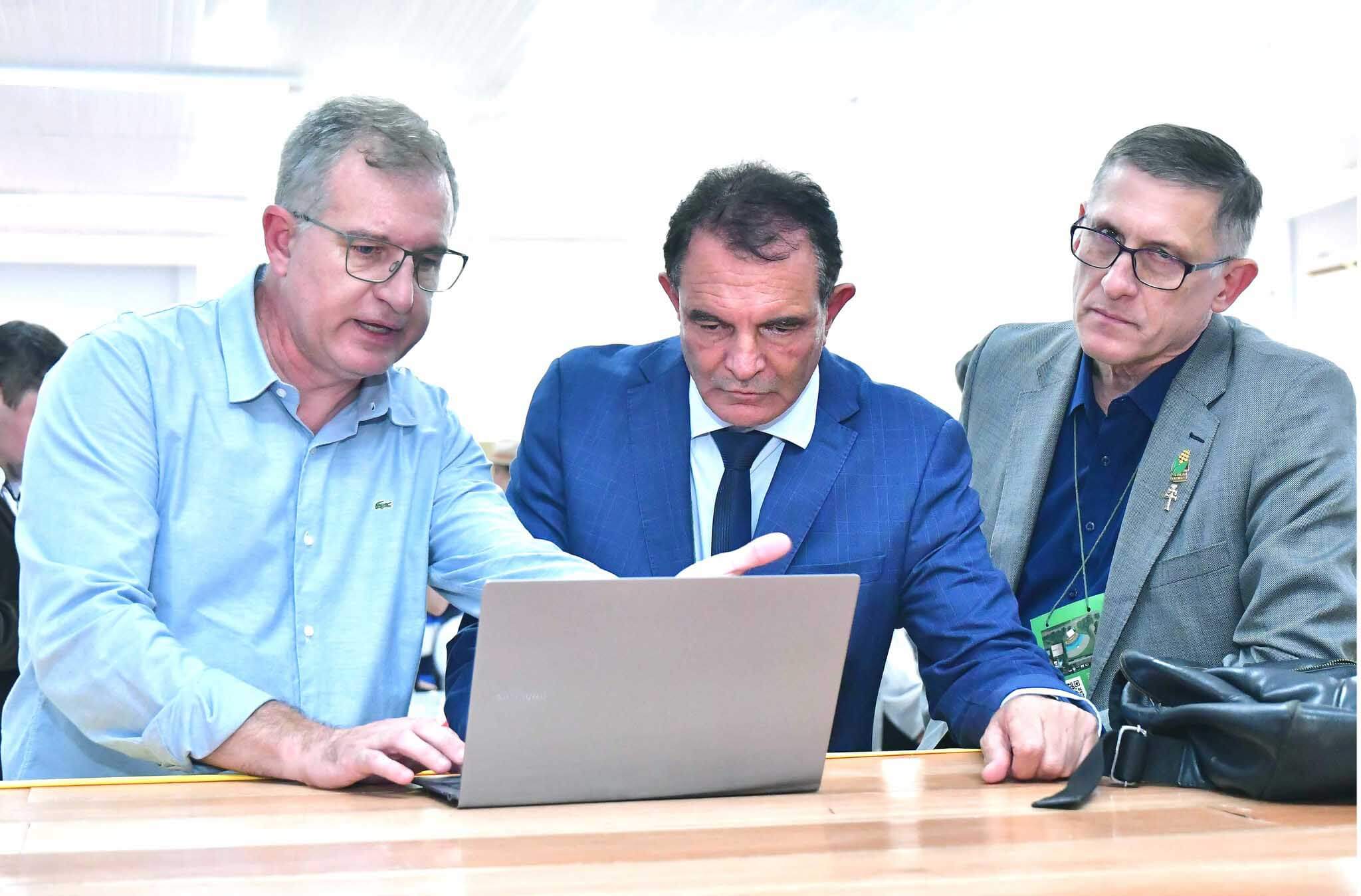 Farmácias São João investirá na modernização do Teatro Antônio Sepp