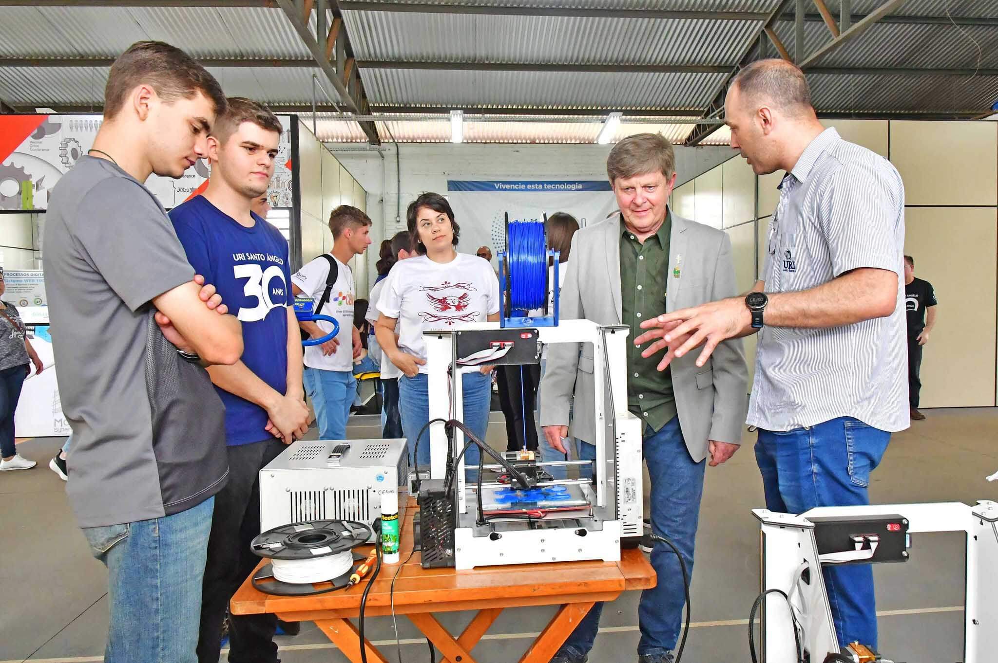 Pavilhão da Inovação apresenta projetos à Comissão da Fenamilho