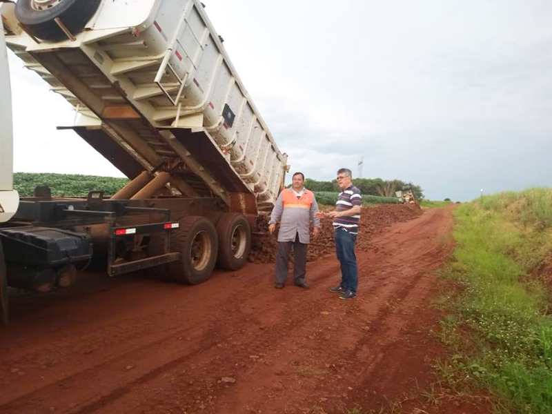 Município busca alternativas para manter estradas do interior