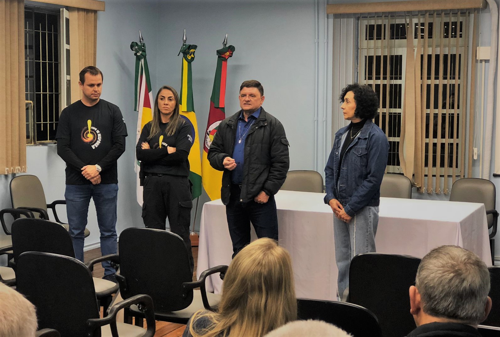 Reunião com os Setores do Transporte Escolar e a participação das Entidades da Polícia Civil 