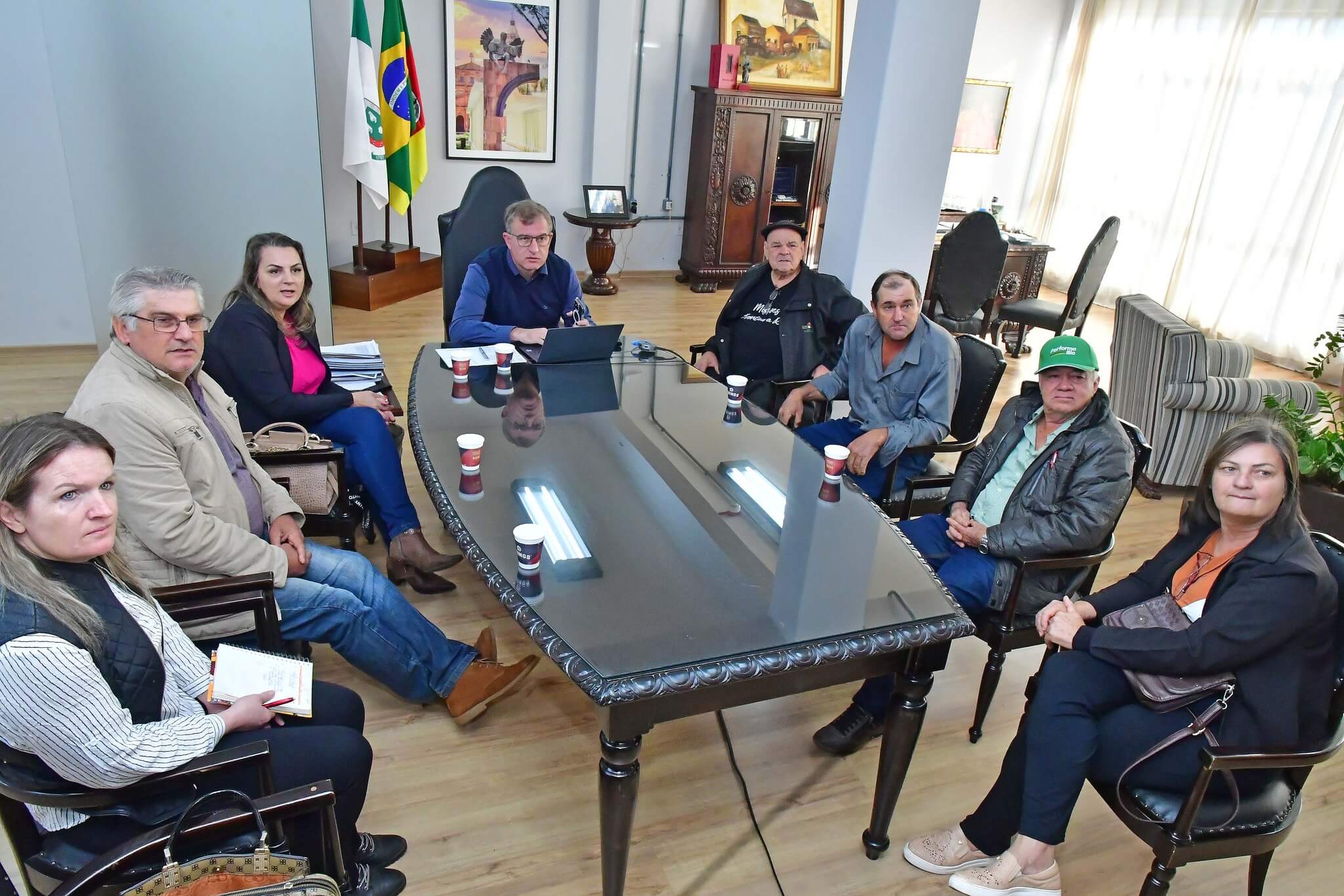 Executivo ouve demandas do Cristo Rei