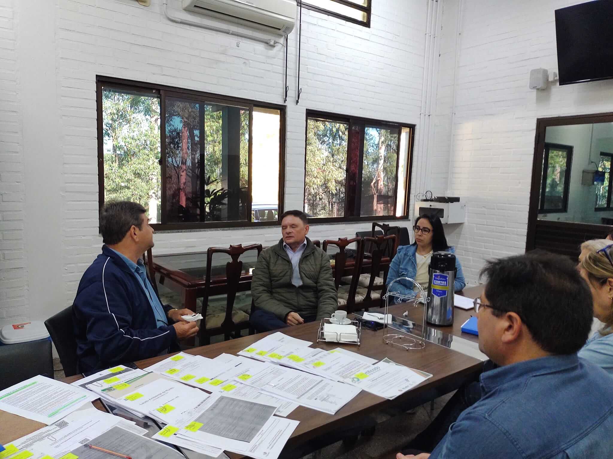 Secretaria Municipal de Educação e Frigorífico Callegaro debatem parcerias