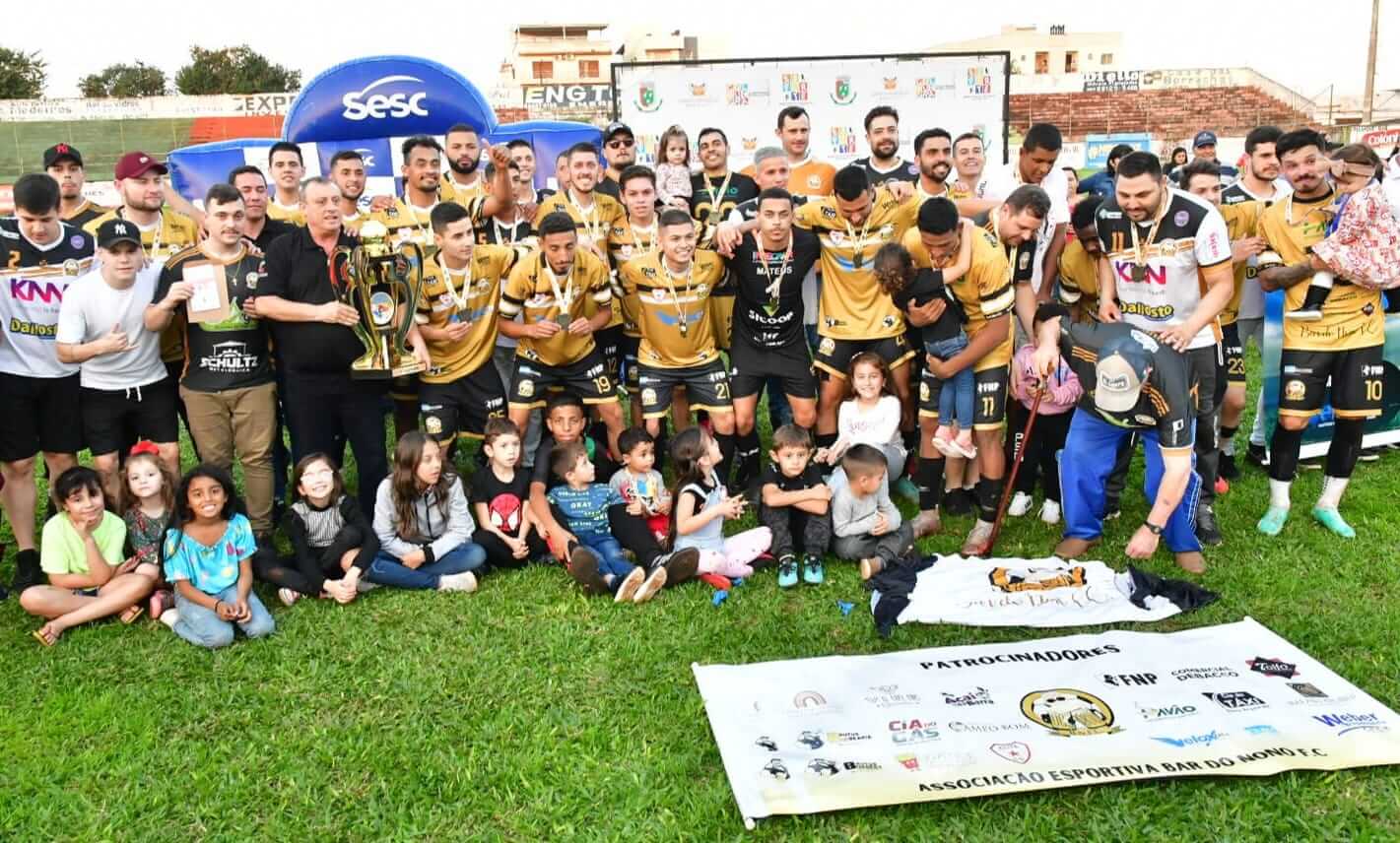 Bar do Nono é campeão municipal de futebol de campo