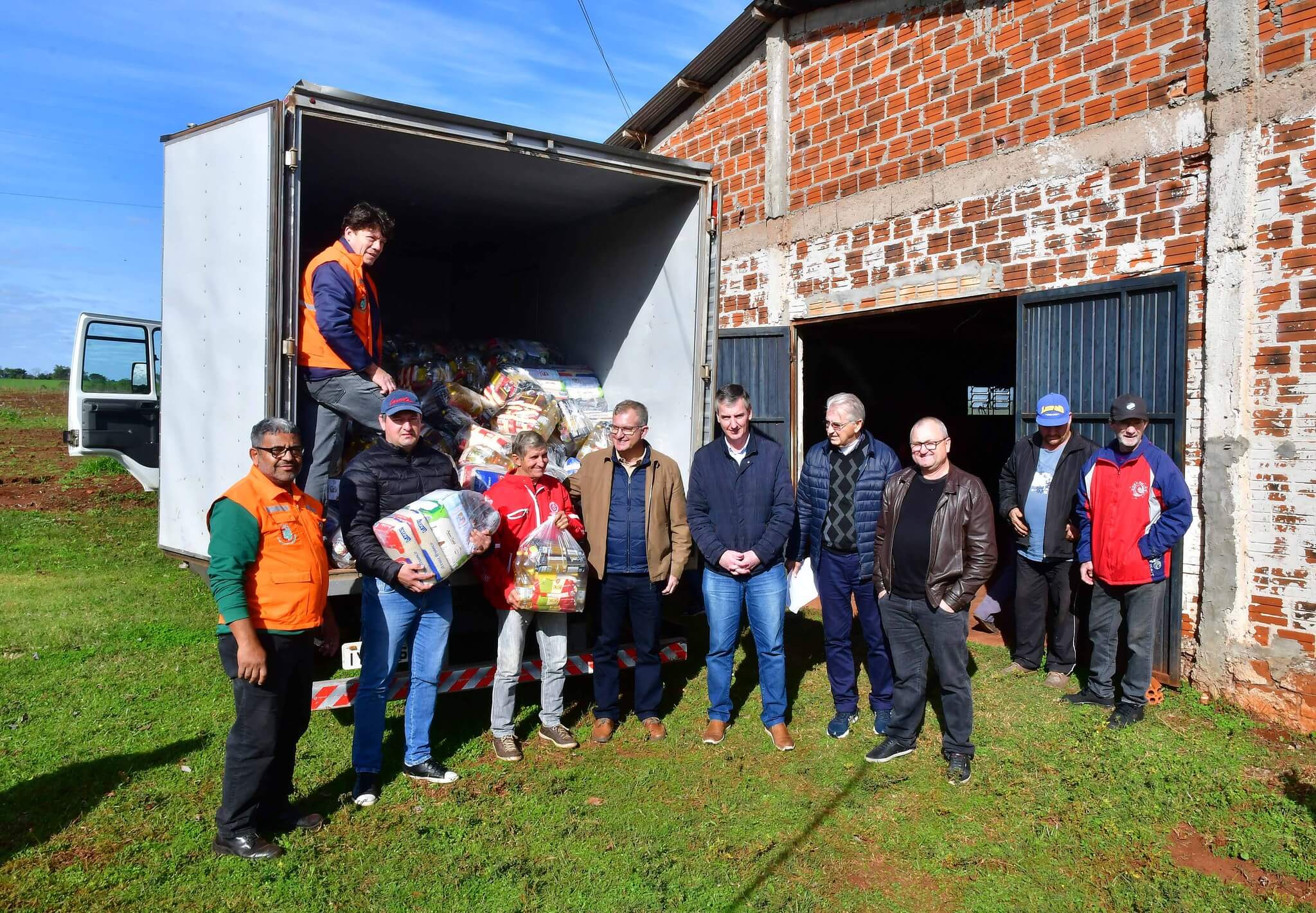 Desenvolvimento Social promove terceira entrega de cestas básicas no interior