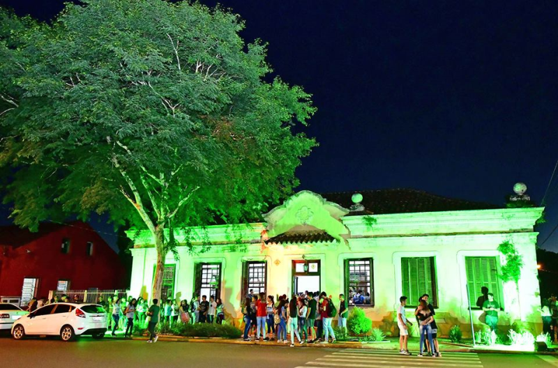 “Uma Noite no Museu” recebe público expressivo